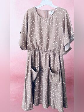 Women’s Taupe Polka Dot Knee Length Dress with Pockets